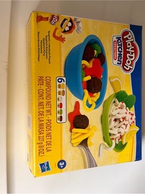 Play-Doh Kitchen Creations toys